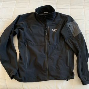 Men’s Arcteryx SoftShell Jacket Brand New